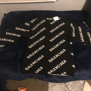 Balenciga sweater